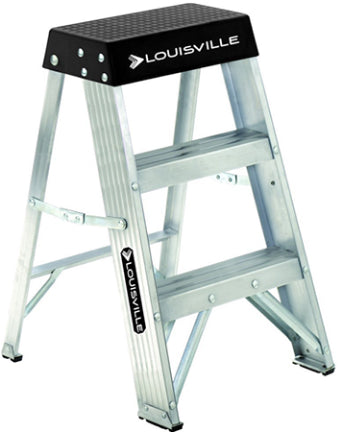 2  ALUMINUM STEPLADDER T-IA