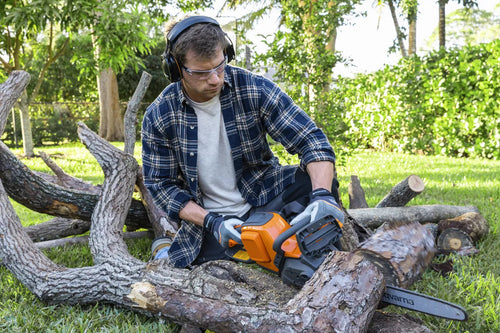 Husqvarna Power Axe 350i Chainsaw (battery and charger included)